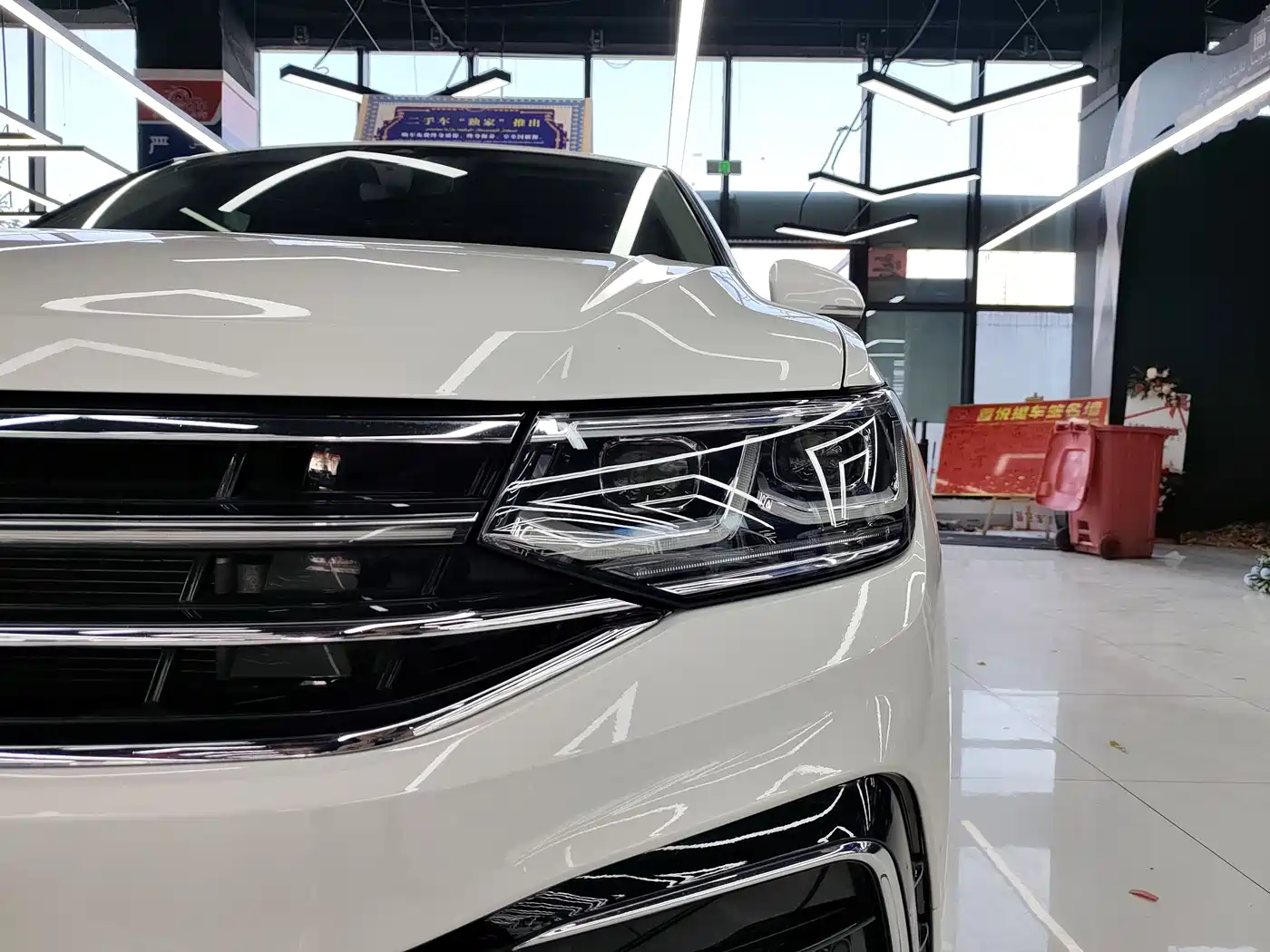Volkswagen Tiguan L 2022 330TSI Automatic 2WD R-Line Flagship Edition фото 15