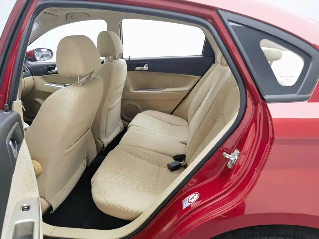 Zhonghua H330 2015 2013 1.5L Automatic Luxury