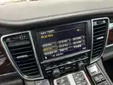 Photo 13 - Porsche Panamera
