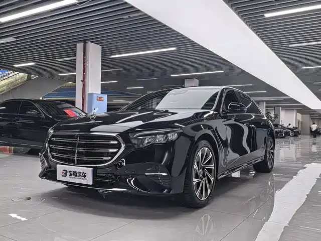 Mercedes-Benz E-Class 2025