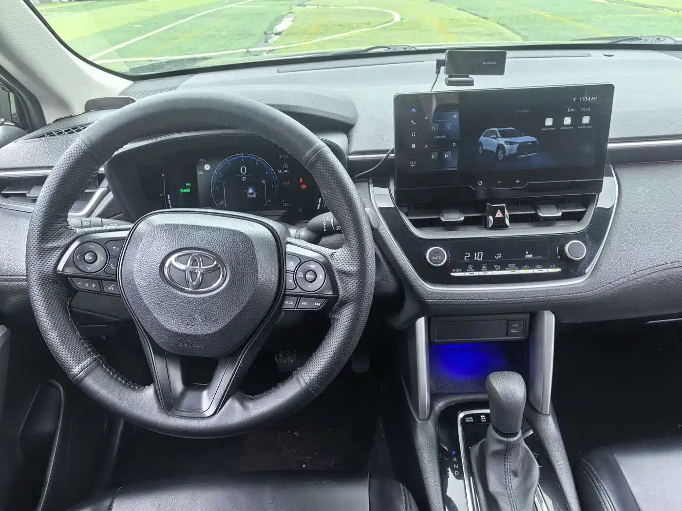 Toyota Corolla Cross 2024 2.0L Smart Hybrid Dual Engine Pioneer Edition фото 16