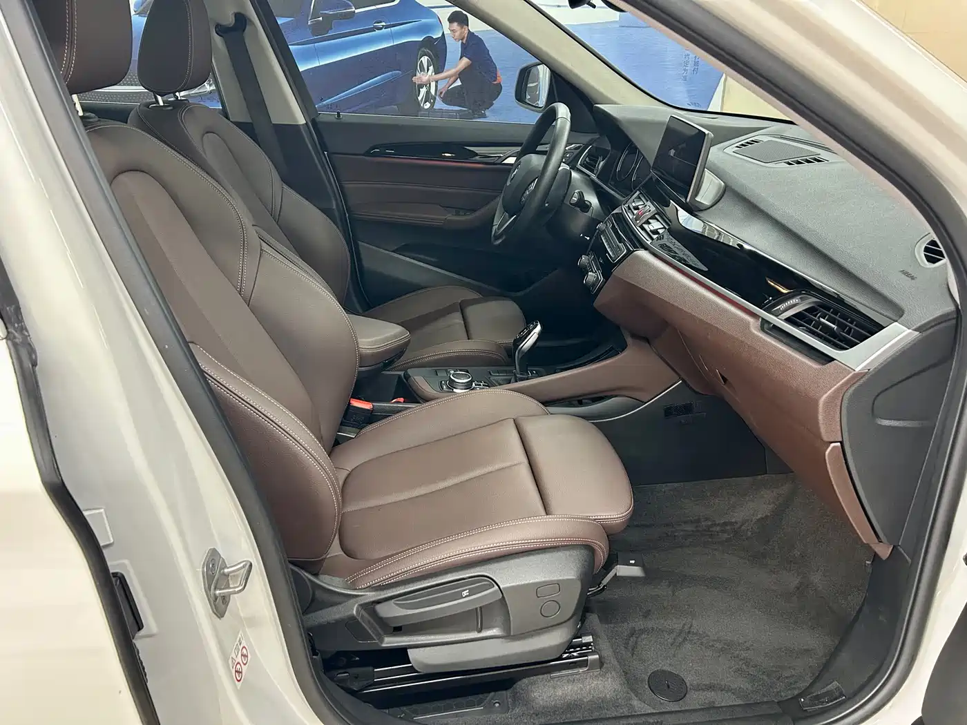 BMW X1 2022 sDrive20Li Fashion фото 9