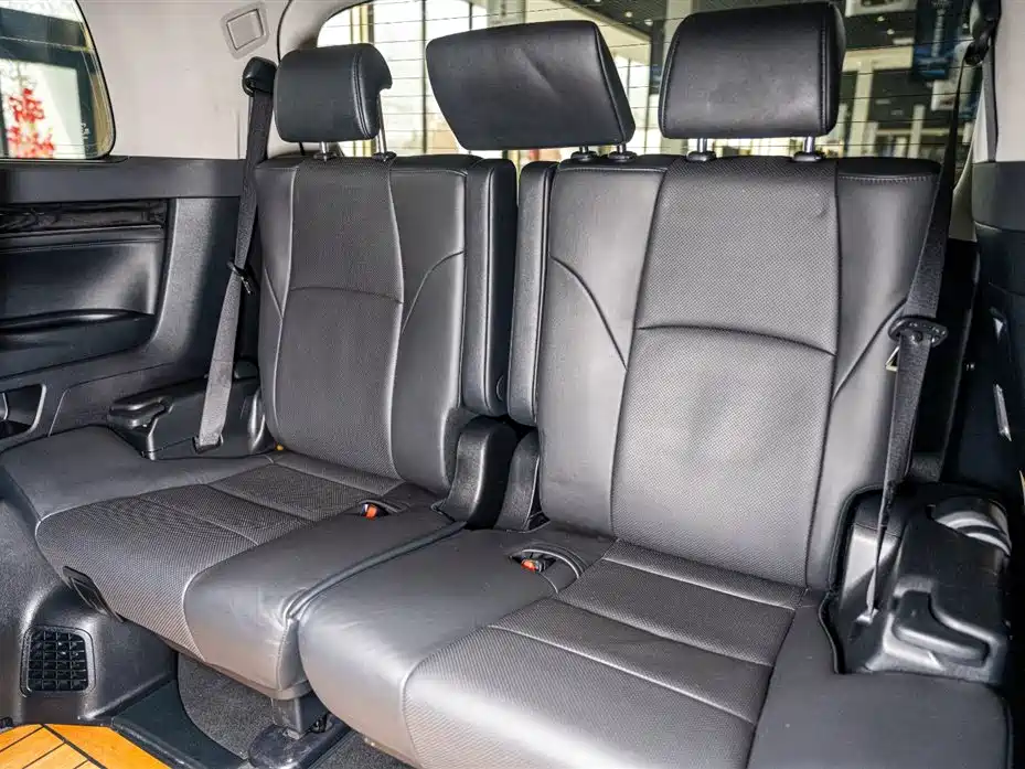 Toyota Vellfire 2020 Twin Engine 2.5L HV Luxury Edition фото 16
