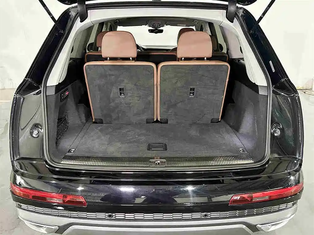 Audi Q7 2021 55 TFSI quattro S line Sport фото 6