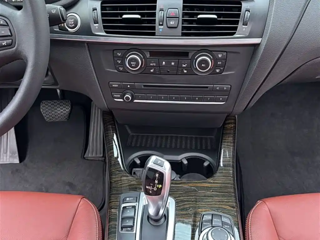 BMW X3 (Import) 2013 Facelift xDrive20i Luxury фото 15