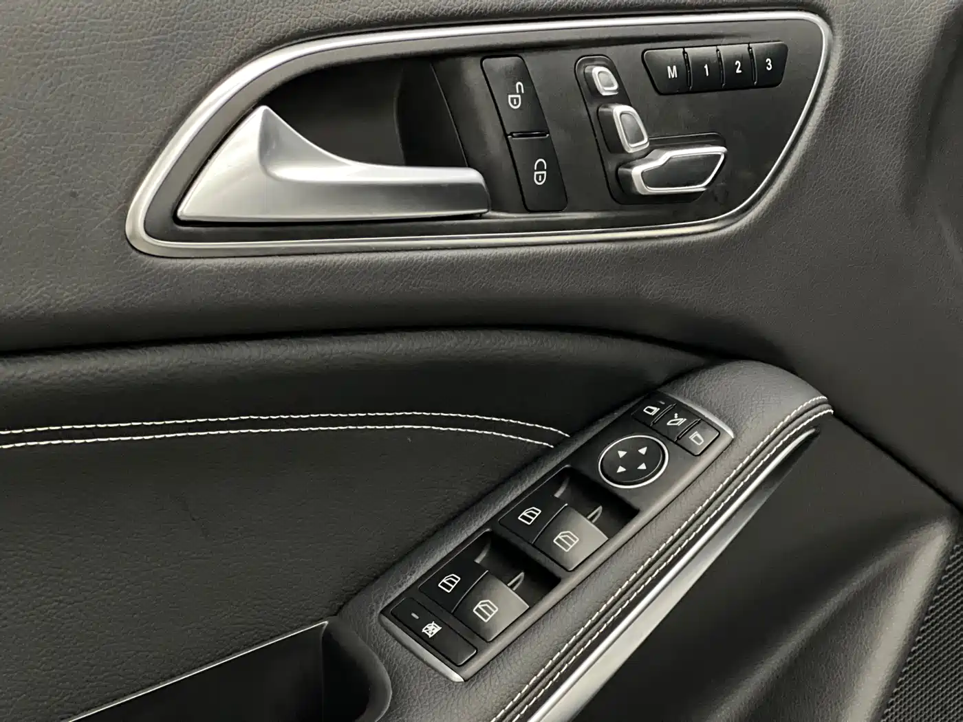 Mercedes-Benz GLA 2018 GLA 220 4MATIC Sport фото 7