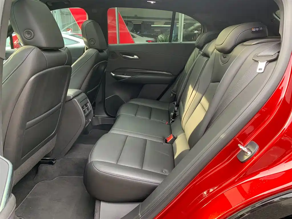 Cadillac XT4 2023 2024 28T 4WD Luxury Edition