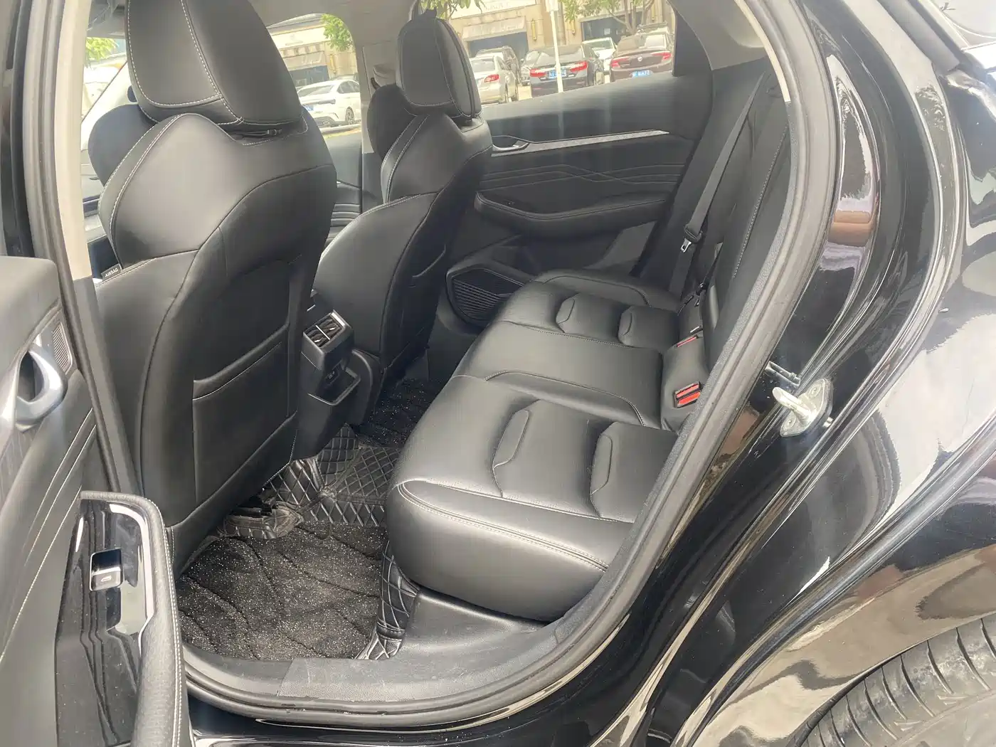 Фото 5 - Geely Preface