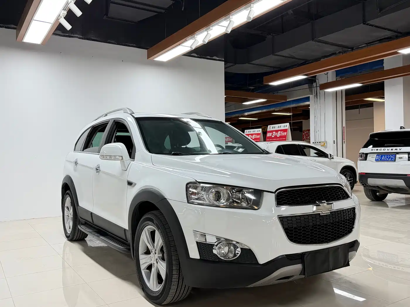 Chevrolet Captiva 2012 2.4L 4WD Flagship Edition 7-Seater фото 2