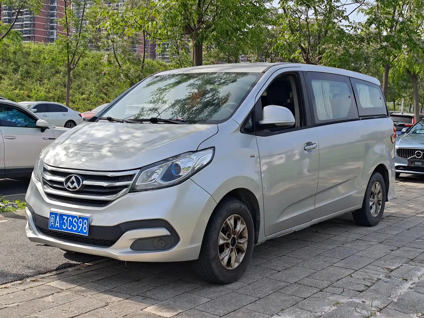 SAIC Maxus Maxus G10 2014 Model Year 2.0T Auto Executive