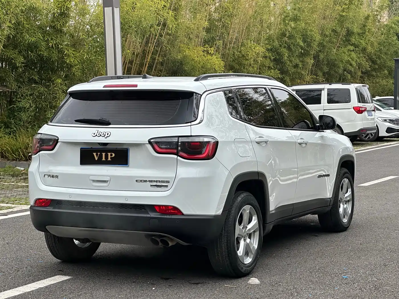 Photo 4 - Jeep Compass