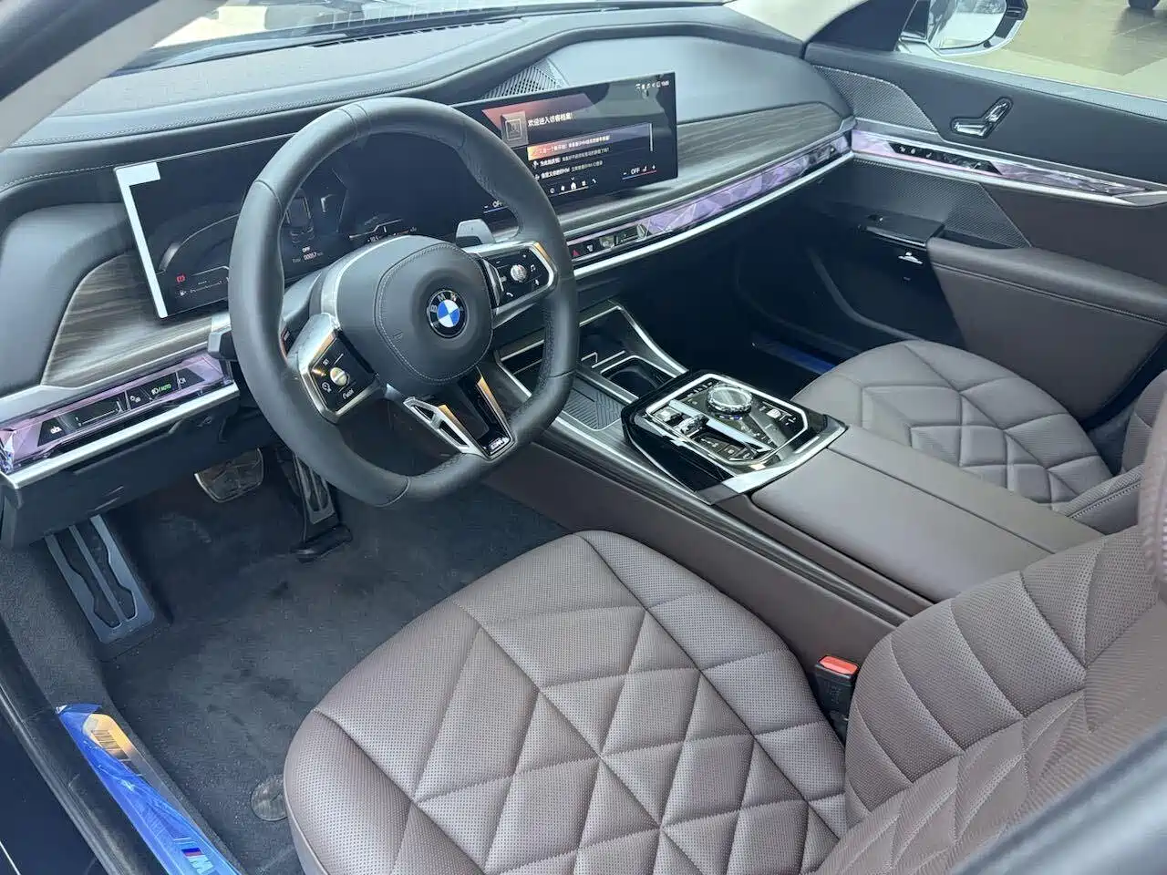 BMW 7-SERIES