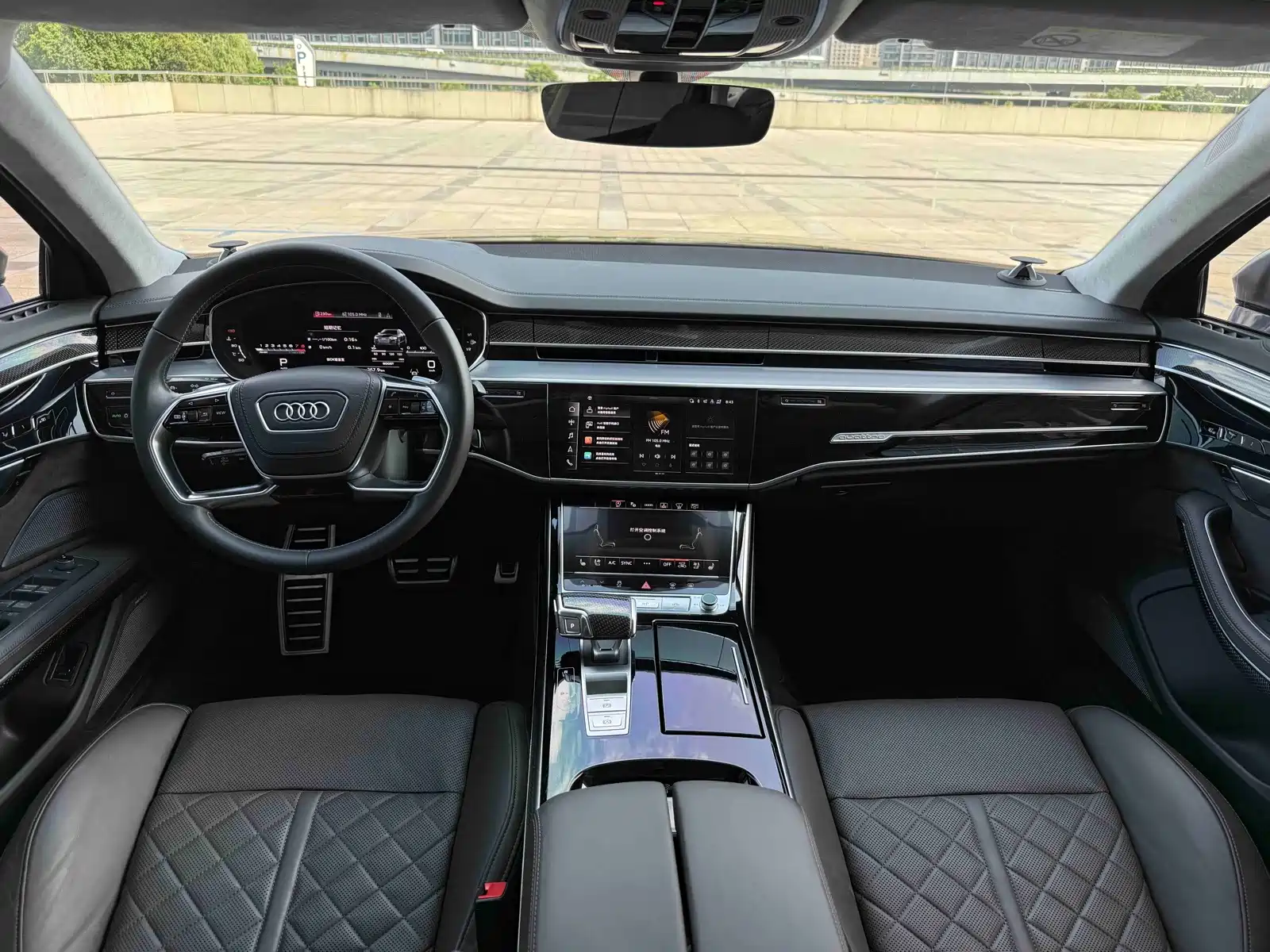 Фото 14 - Audi S8