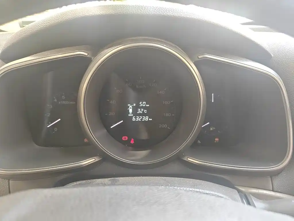 Changan Oshan Changan Oushang CX70 2017 2016 1.6L Manual Luxury