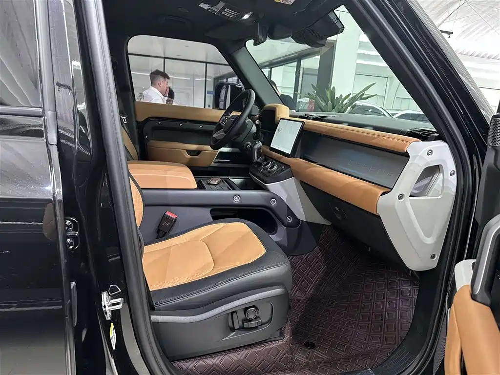 Land Rover Defender 2024 110 3.0T P400 X-DYNAMIC HSE фото 21