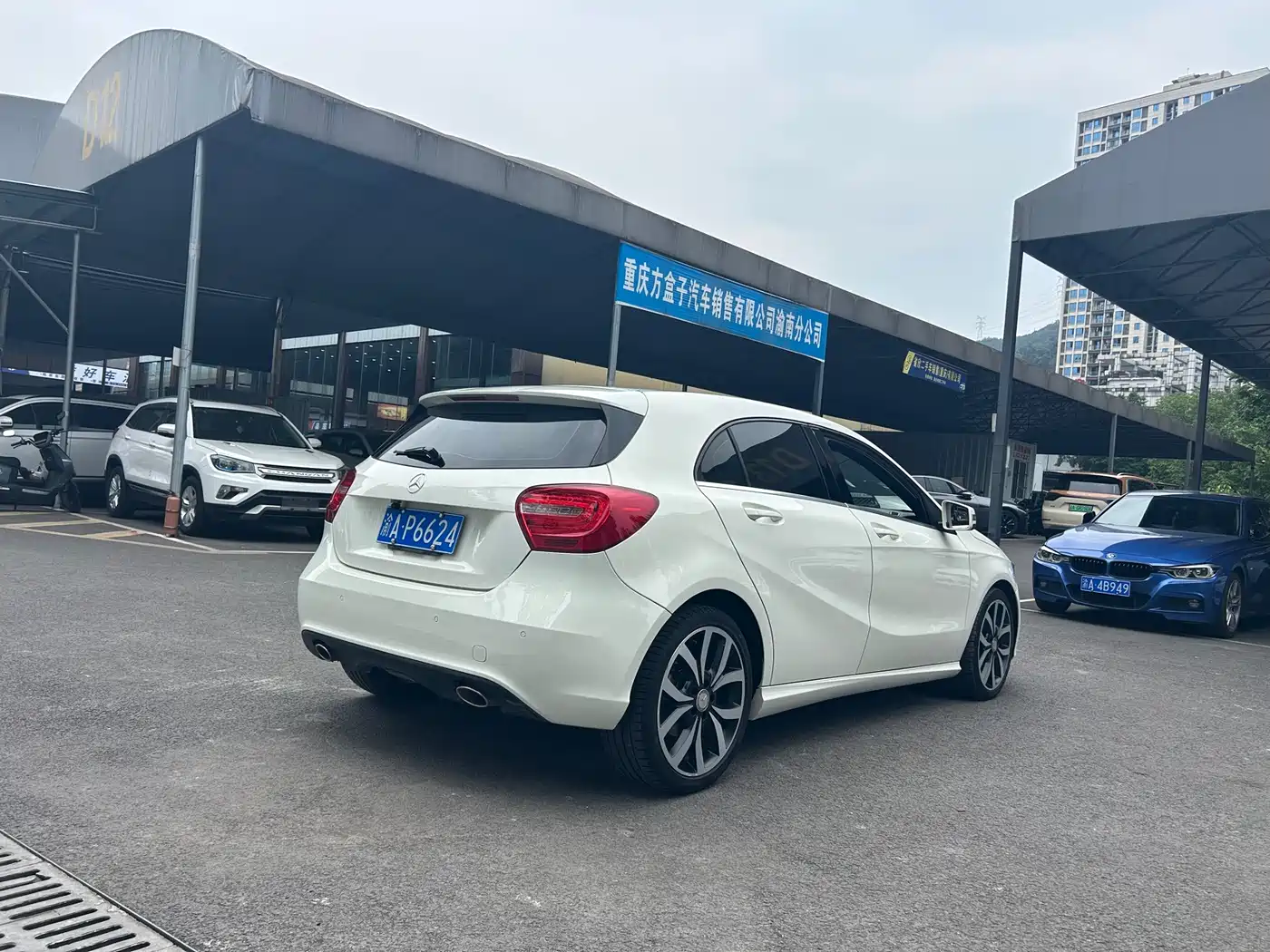 Mercedes-Benz A-Class (Import) 2015 A 200 Fashion фото 7