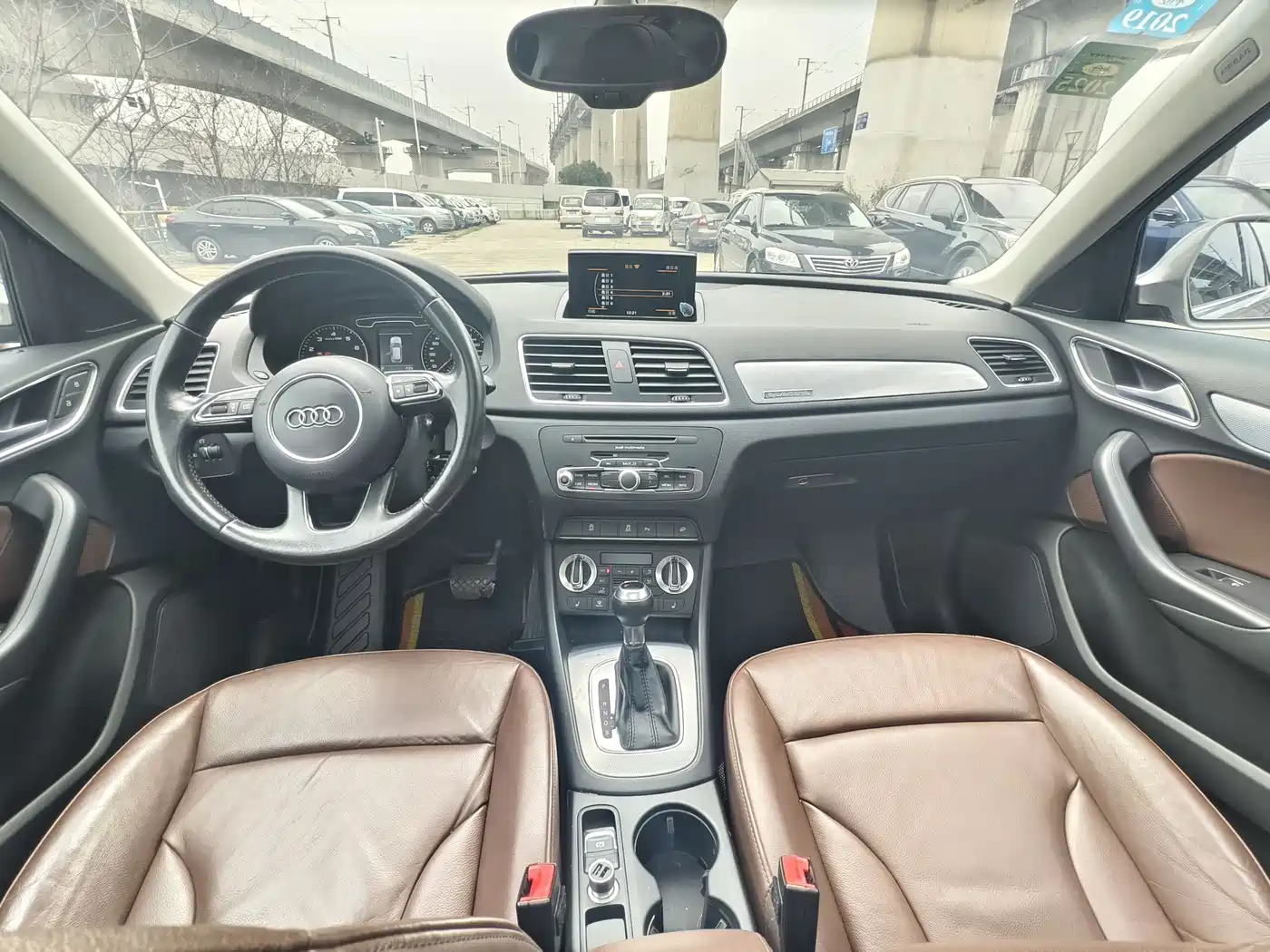 Audi Q3 2015 35 TFSI quattro Technology фото 8