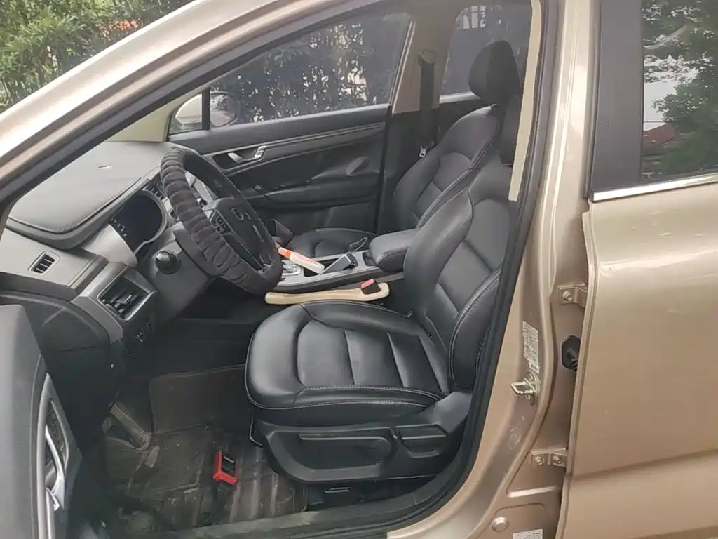 Geely Emgrand GS 2016 2016 Elegance Edition 1.3T Automatic Premium