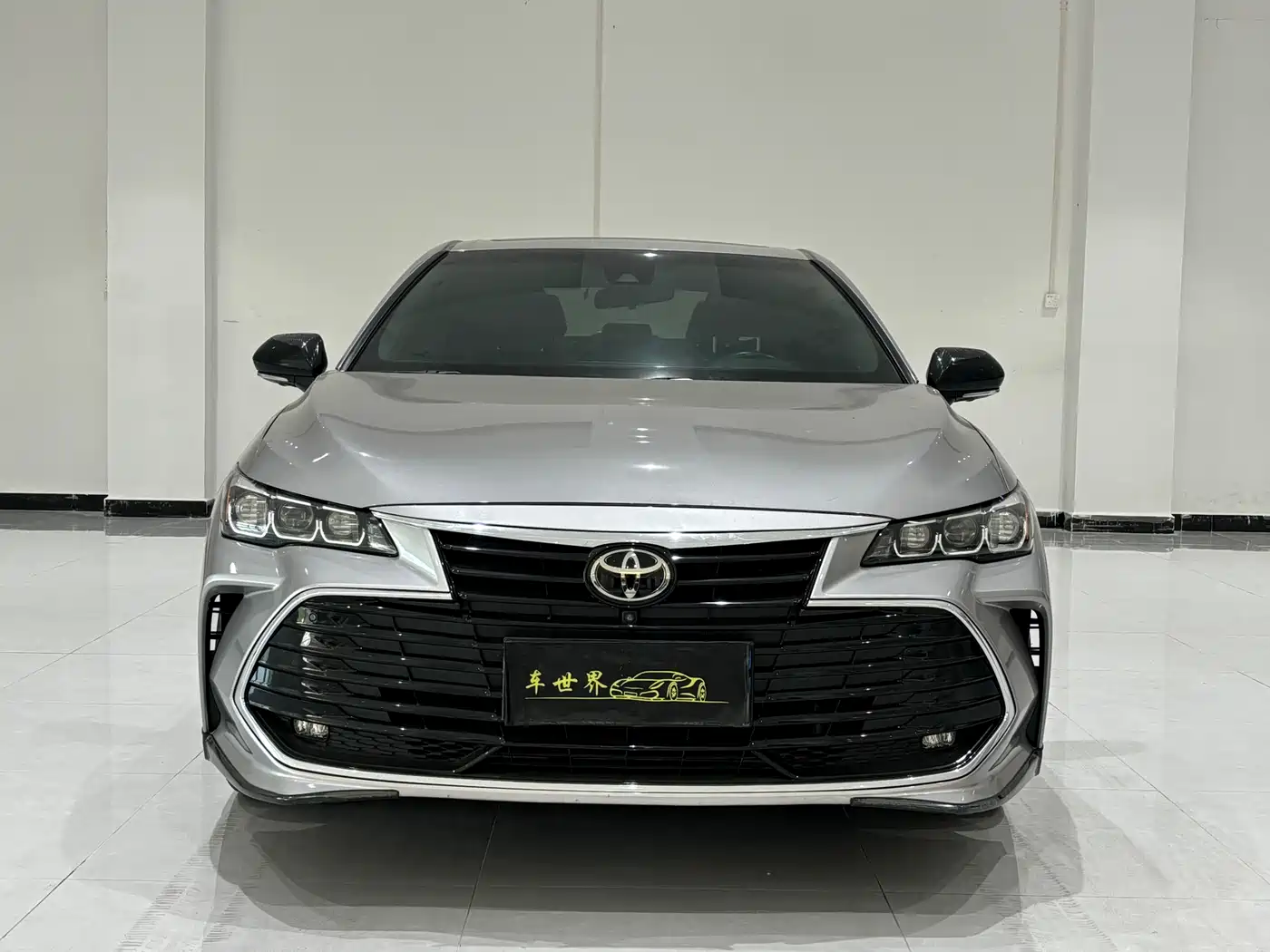 Toyota Avalon 2021 2.5L Touring Noble SPORT Edition фото 2