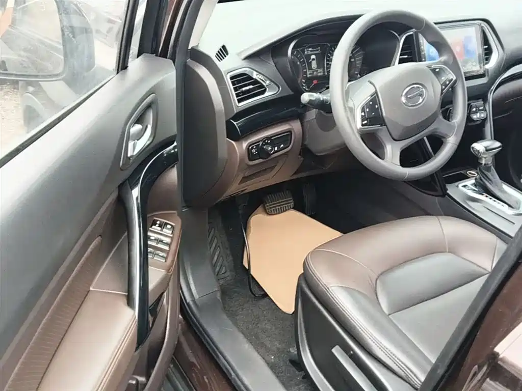 GAC Trumpchi Trumpchi GS4 2017 200T G-DCT 2WD Elite фото 16