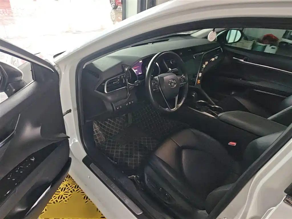 Toyota Camry 2019 2.5G Luxury Edition China VI фото 9