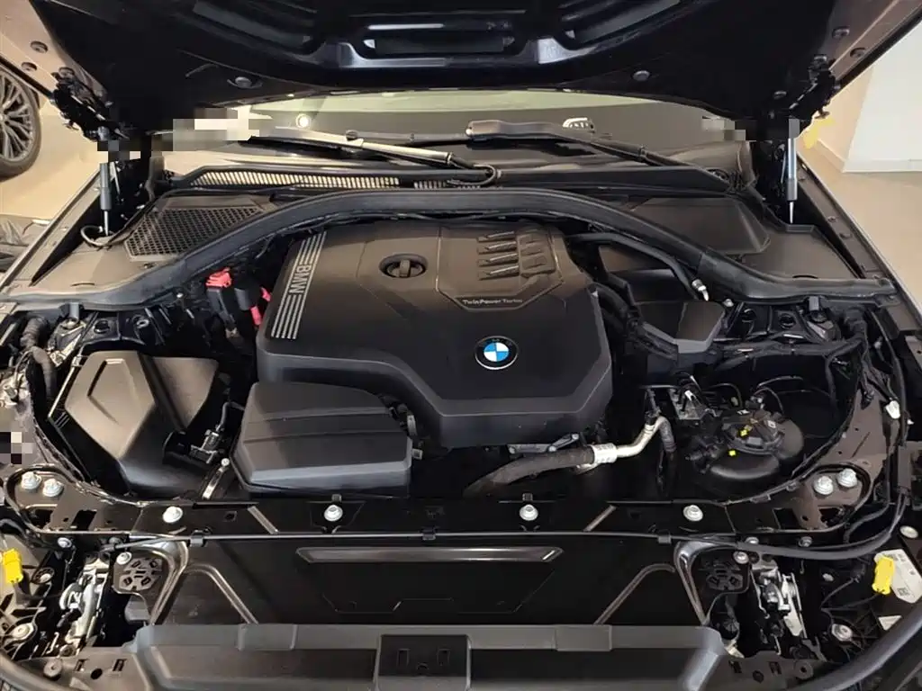 BMW 3 Series 2024 325i M Sport Shadowline Package фото 20