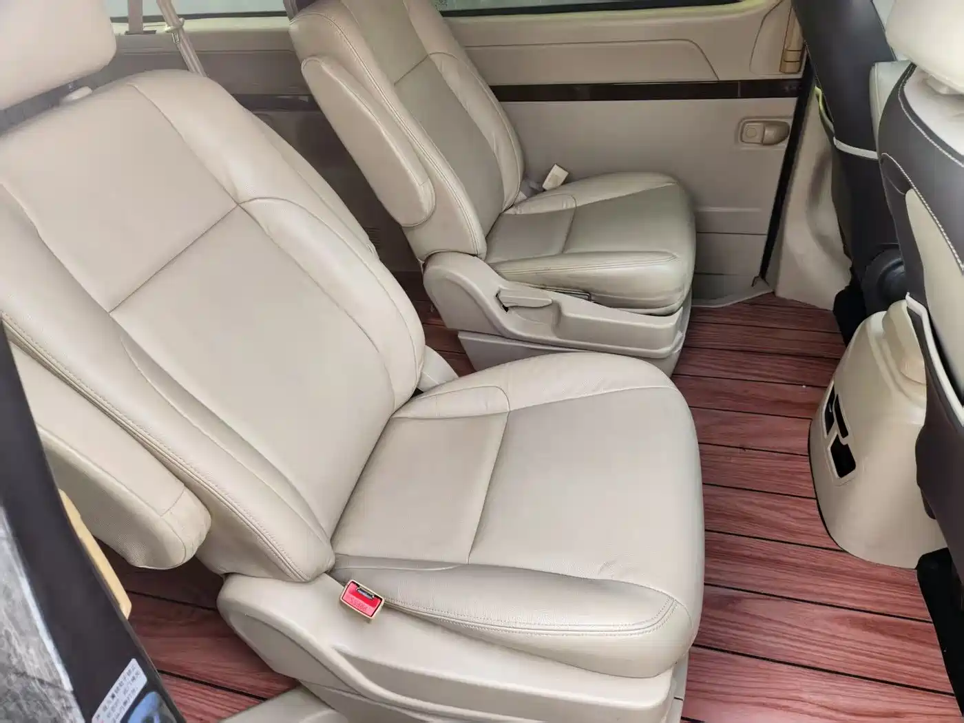 Jinbei Grace 2016 2014 Model 2.7L Automatic Flagship Long Wheelbase 9-seater 2TR