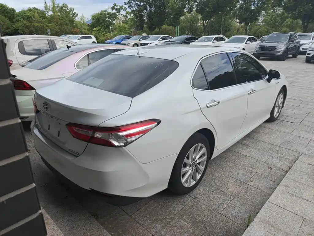 Toyota Camry 2022 2021 Hybrid 2.5HGVP Leading Edition