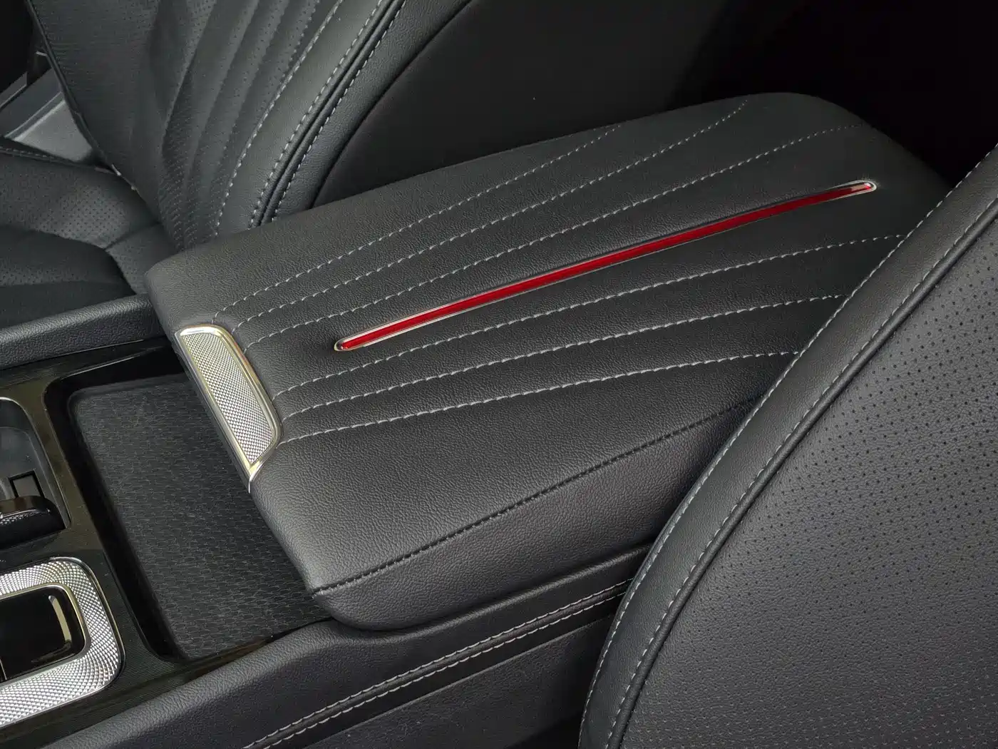 Hongqi H5 2023 1.5T DCT Smart Connect Flag Rhythm фото 29