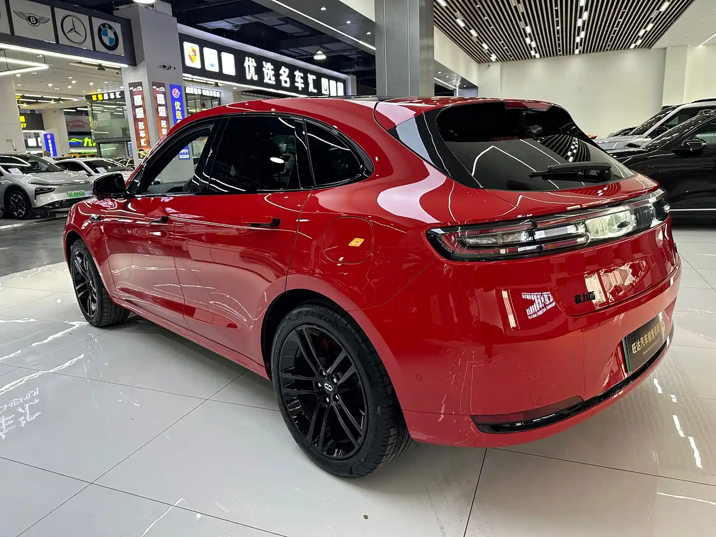 AITO Wenjie AITO M5 2025 Extended Range Ultra AWD фото 24