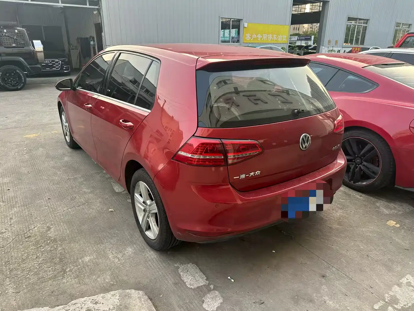 Volkswagen Golf 2014 1.6L Automatic Comfort фото 5