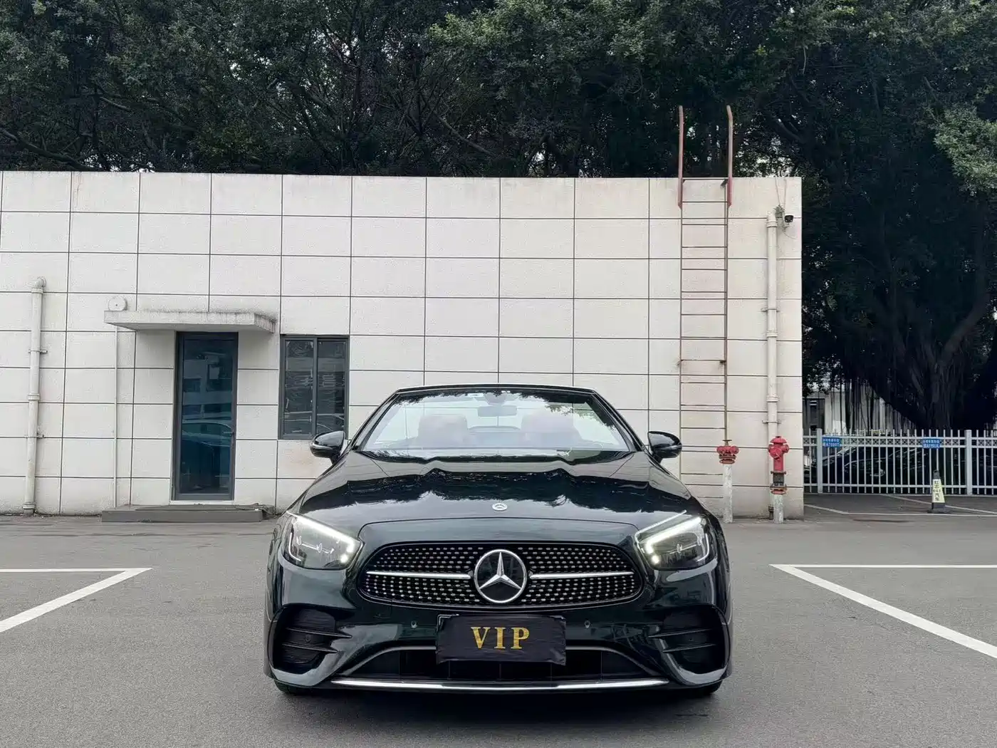 Mercedes-Benz E-Class (Import) 2021 E 260 4MATIC Convertible Coupe фото 2