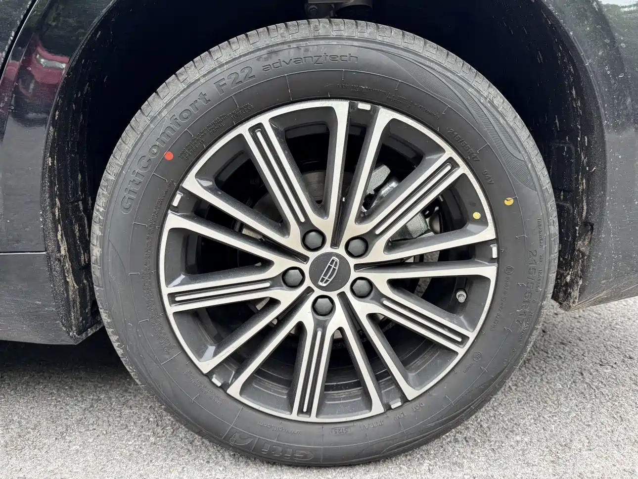 Фото 14 - Geely Preface