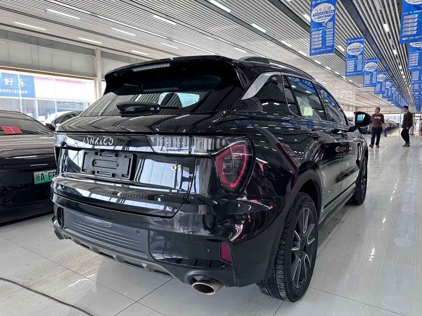 Lynk & Co 01 2021 2.0TD 2WD Shine Pro фото 6