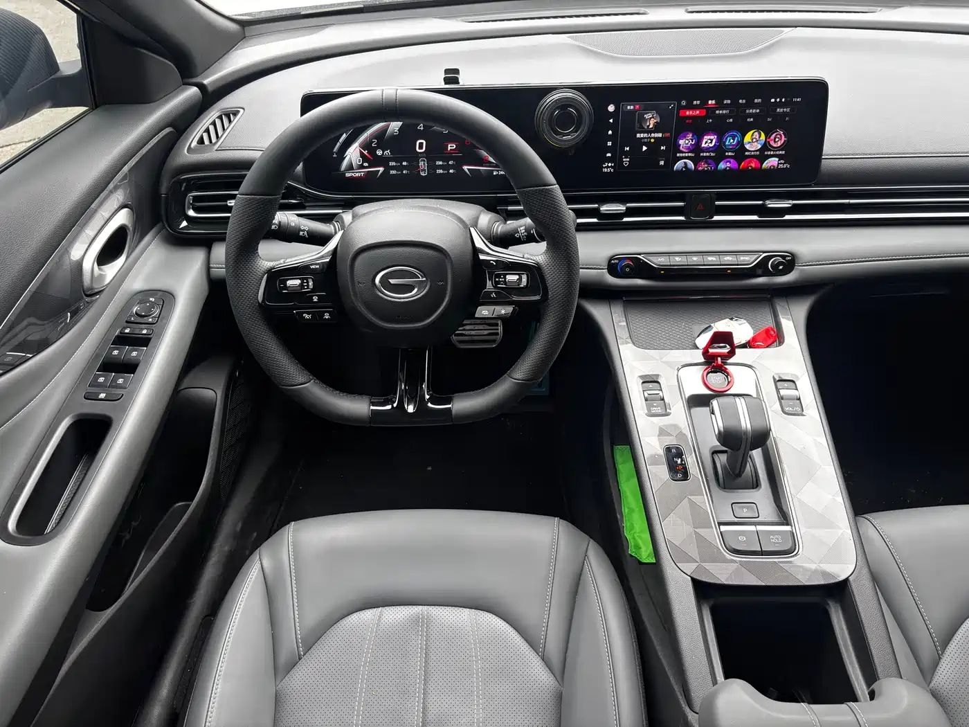 GAC Trumpchi Trumpchi Emkoo 2024 Model 270T DCT Shadow Leopard R-Style Edition фото 6