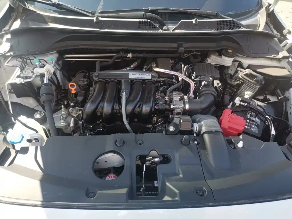 Фото 16 - Honda Vezel