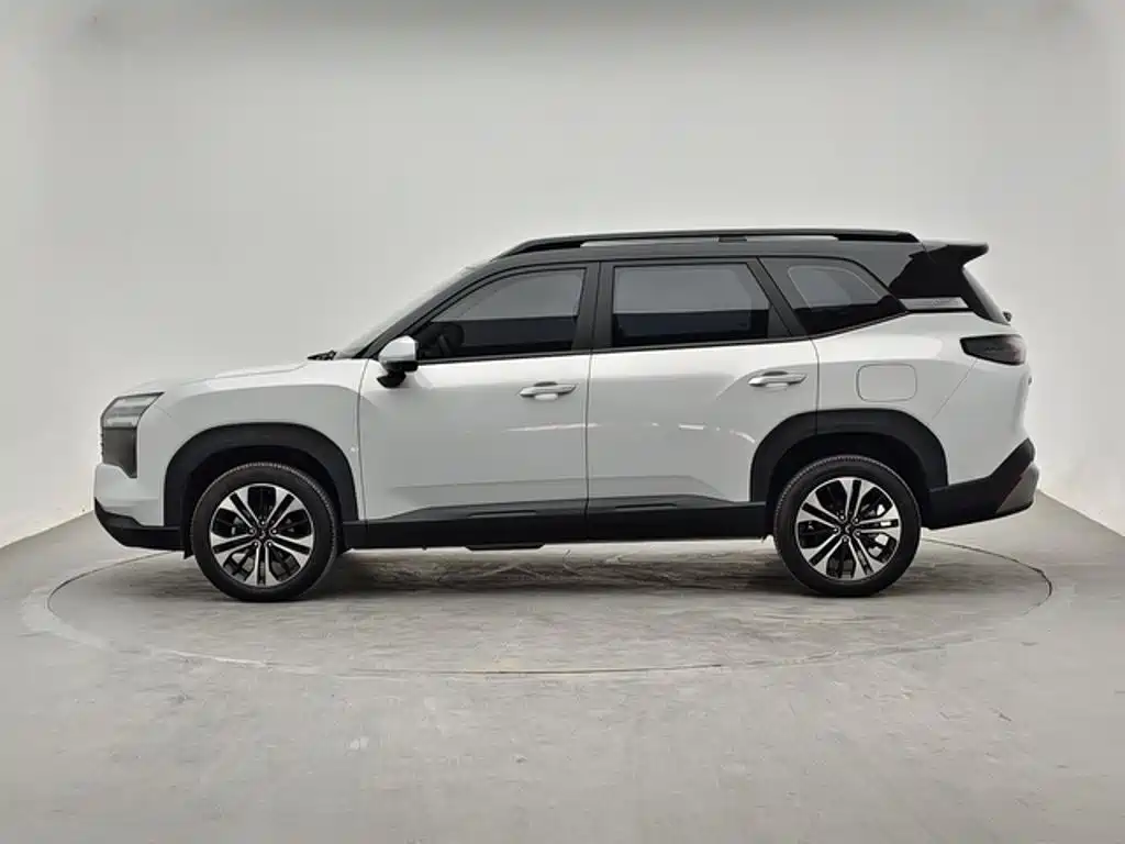 2025 Wuling Motors Starlight 560 NEV