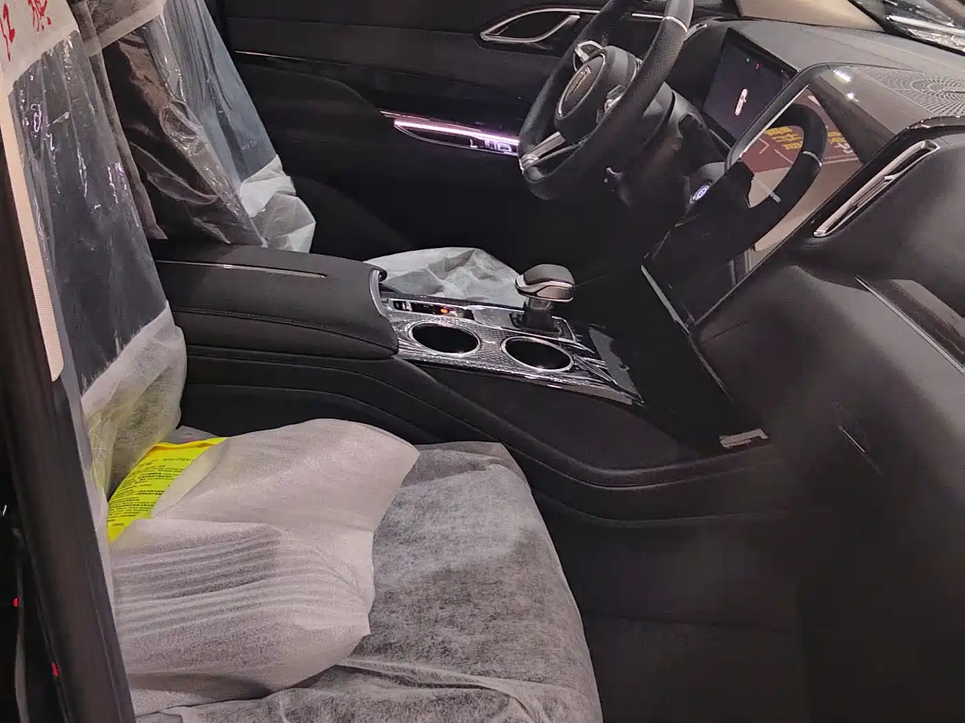 Hongqi HS3 PHEV 2025 125km Jingwei PLUS 2 Million Commemorative Edition фото 6
