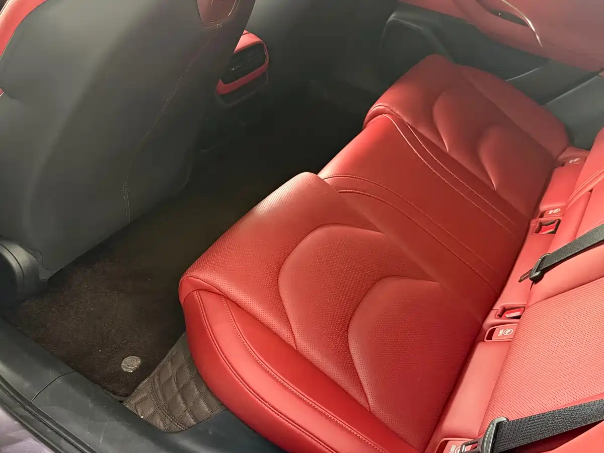 XIAOMI CAR XIAOMI SU7