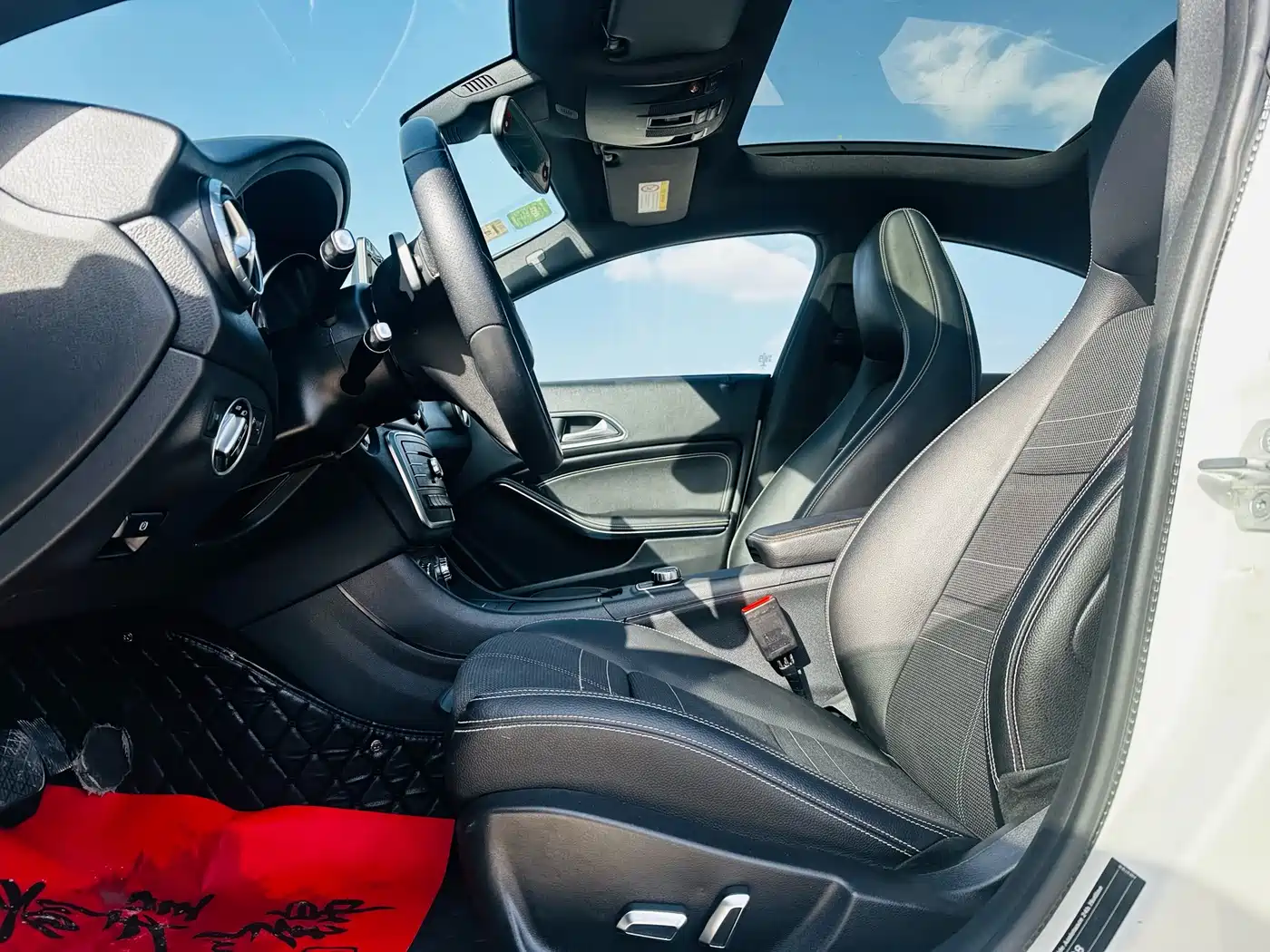 Mercedes-Benz CLA (Import) 2016 CLA 200 Sport фото 4