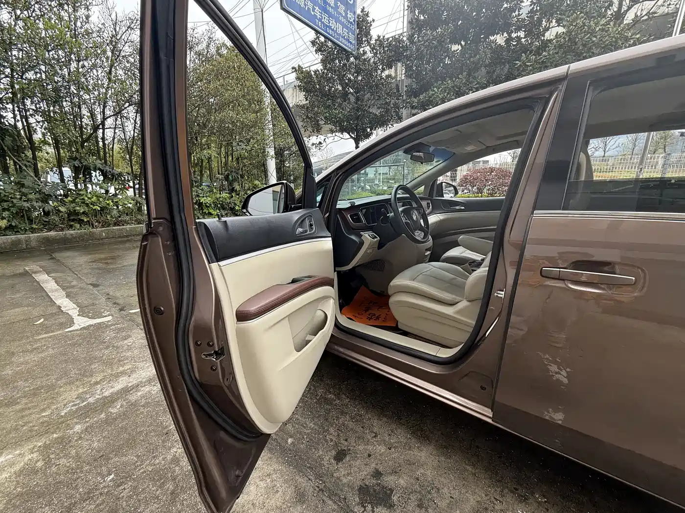 Buick GL8 2018 28T Comfort China VI фото 9