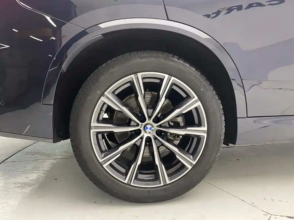BMW X5 (Import) 2019 xDrive40i M Sport Package фото 11