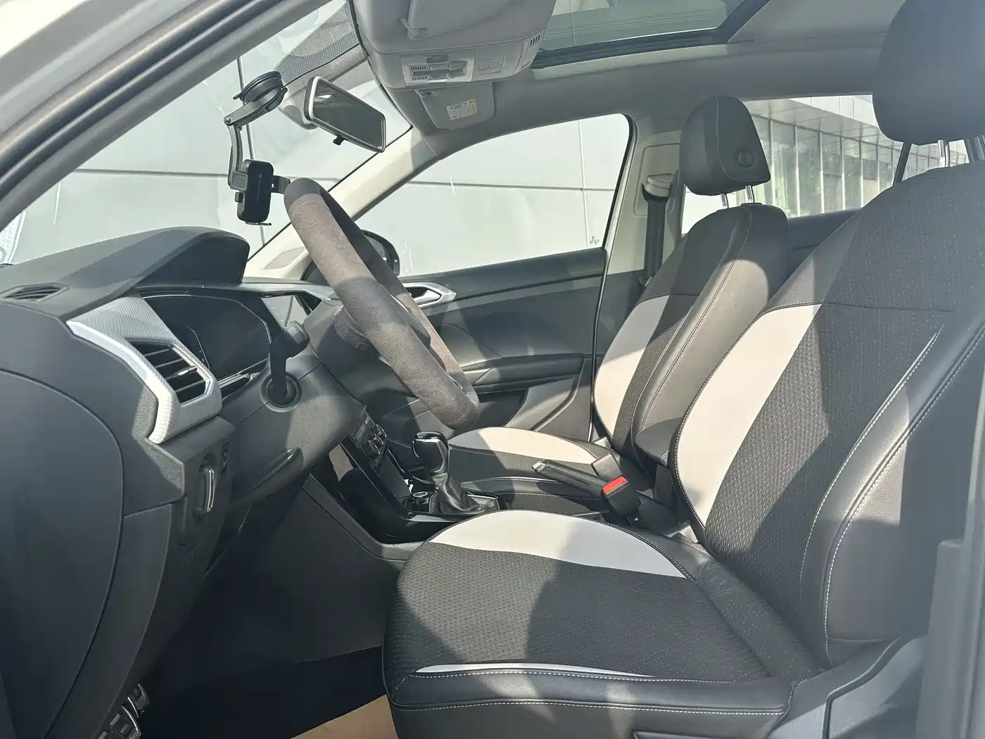 VOLKSWAGEN EXPLORING THE SHADOW