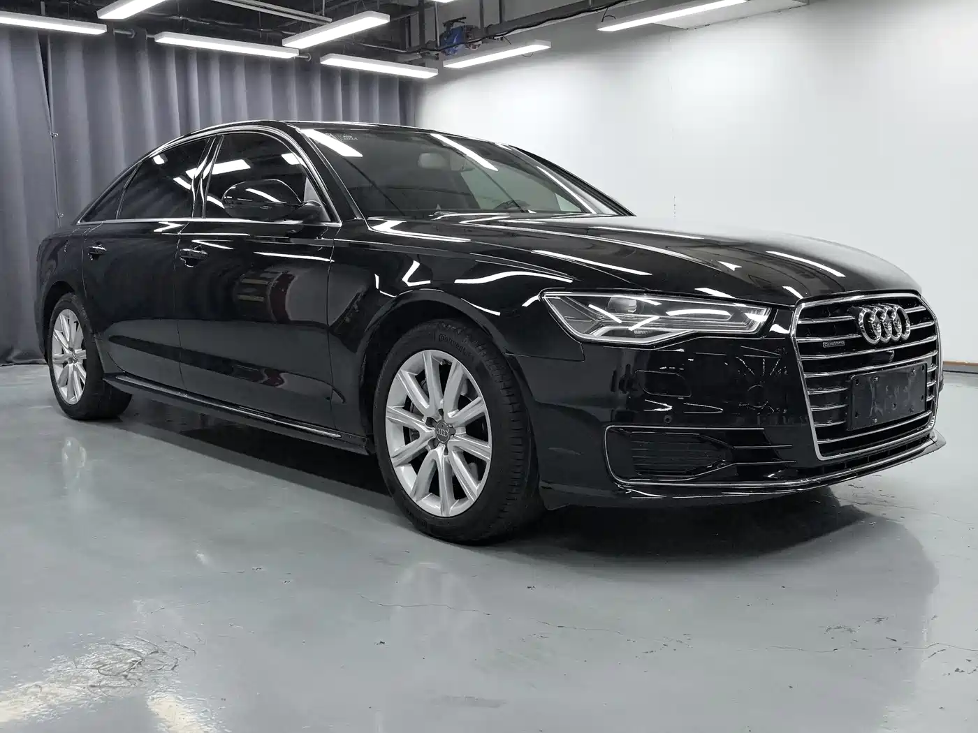 Audi A6L 2016 50 TFSI quattro Luxury фото 3