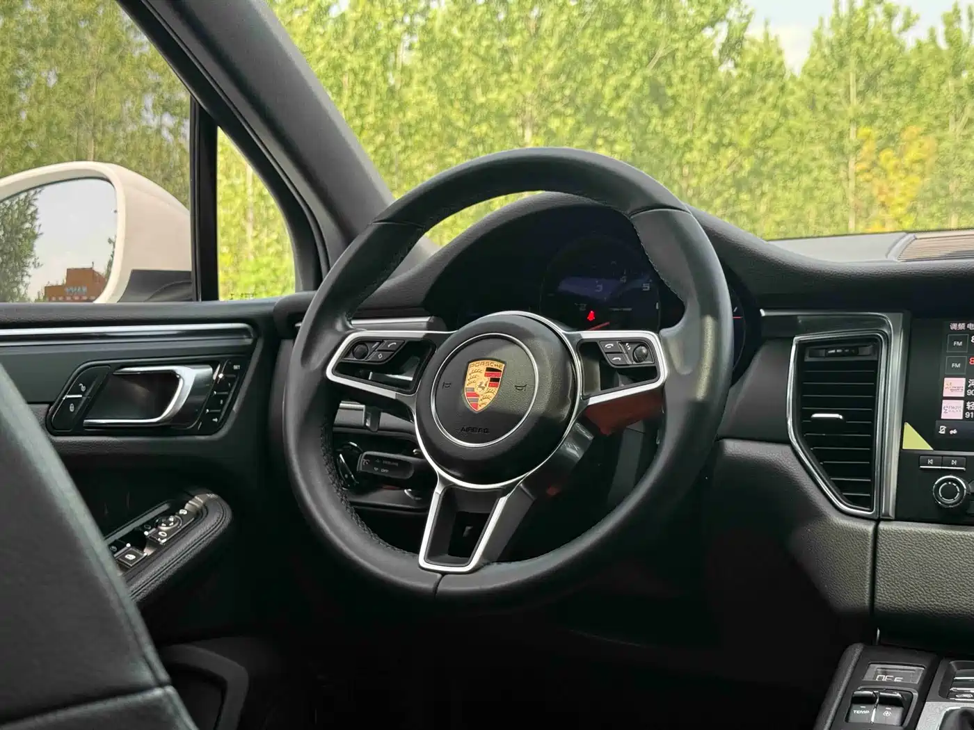 Porsche Macan 2017 Macan 2.0T фото 15
