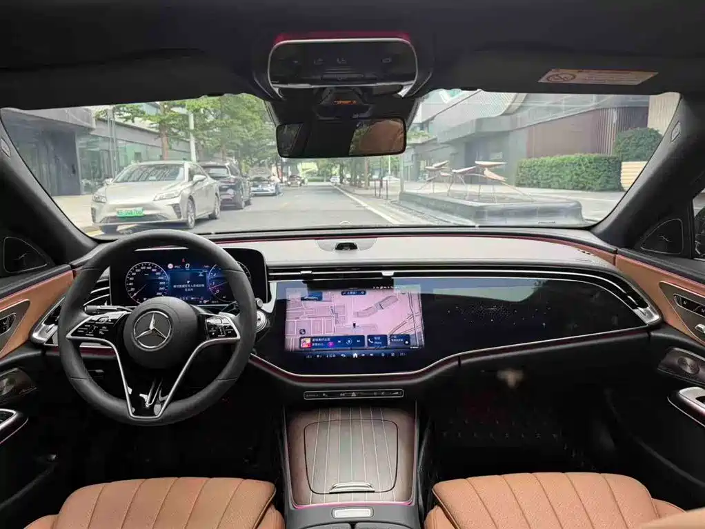 MERCEDES-BENZ E-CLASS