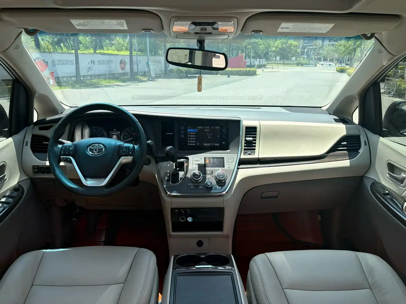 Toyota Sienna 2018 2015 3.5L 2WD LE