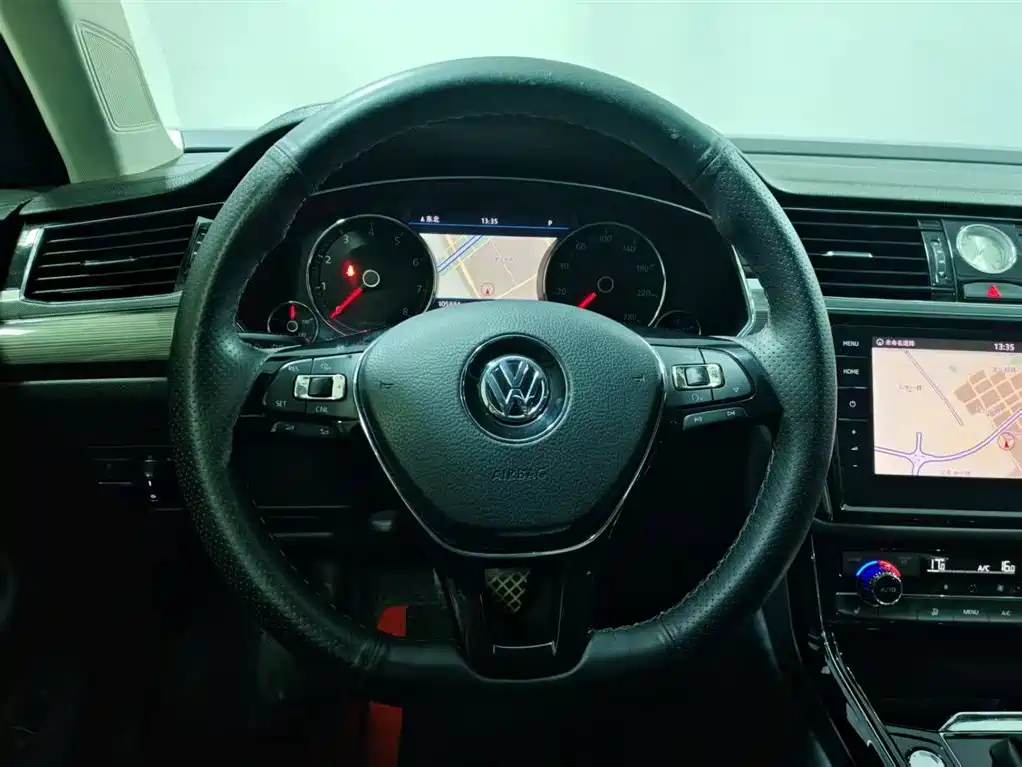 Volkswagen Phideon 2018 380TSI 2WD Business Edition фото 11