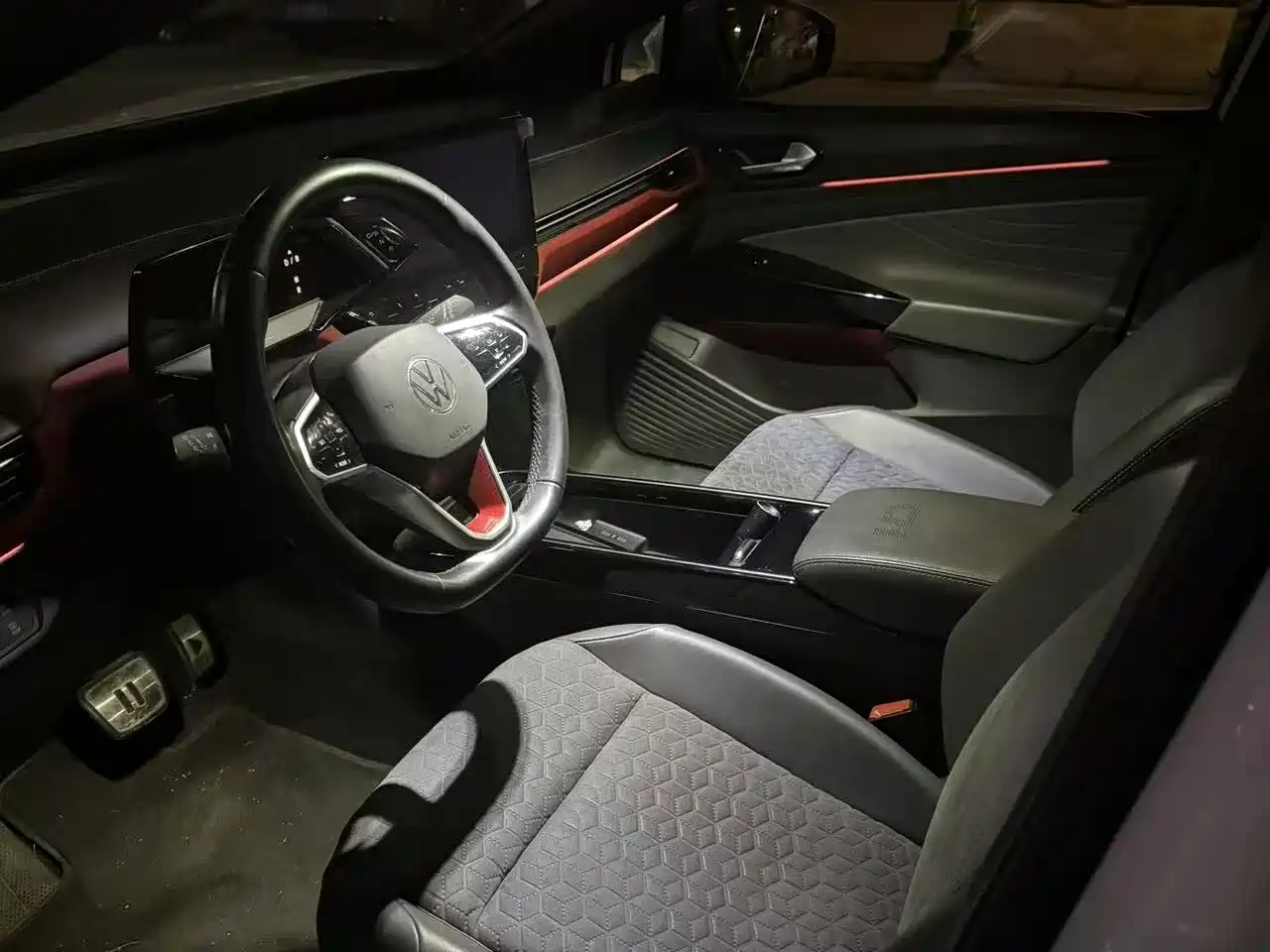 صورة 5 - Volkswagen ID.4 X
