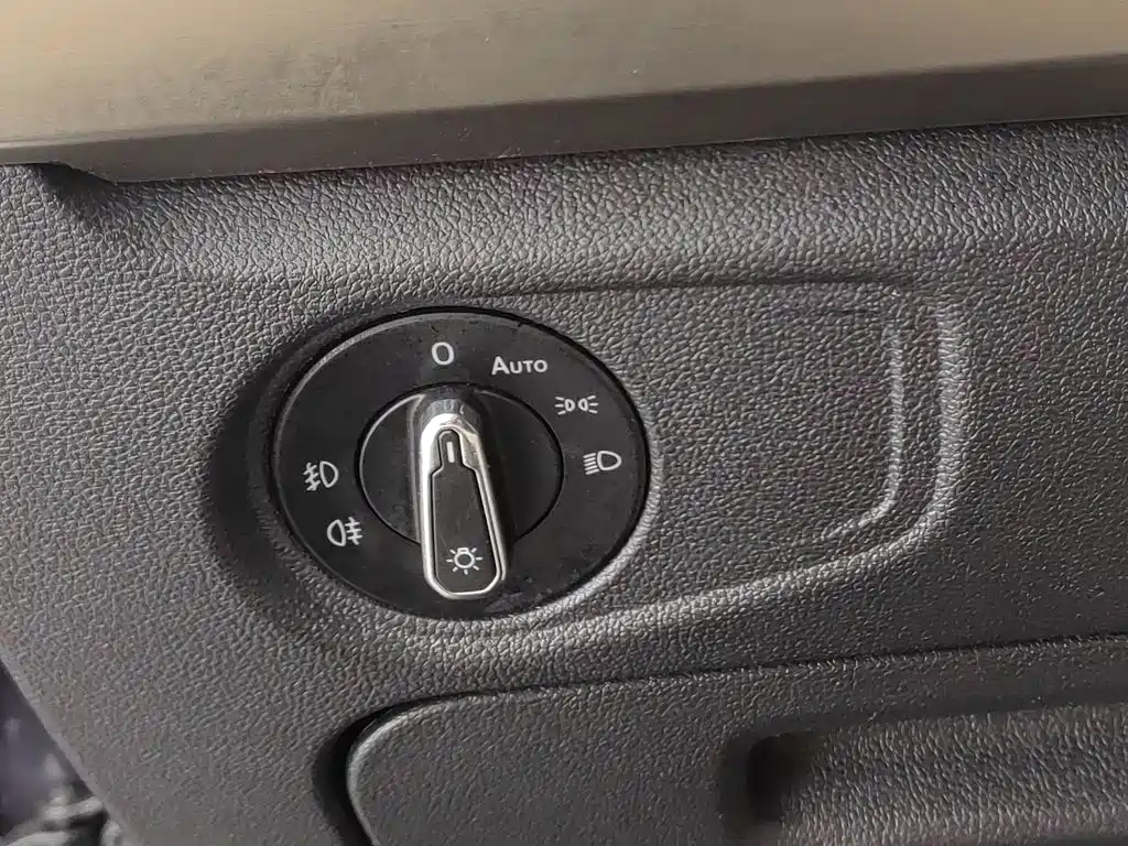 Фото 21 - Volkswagen Passat